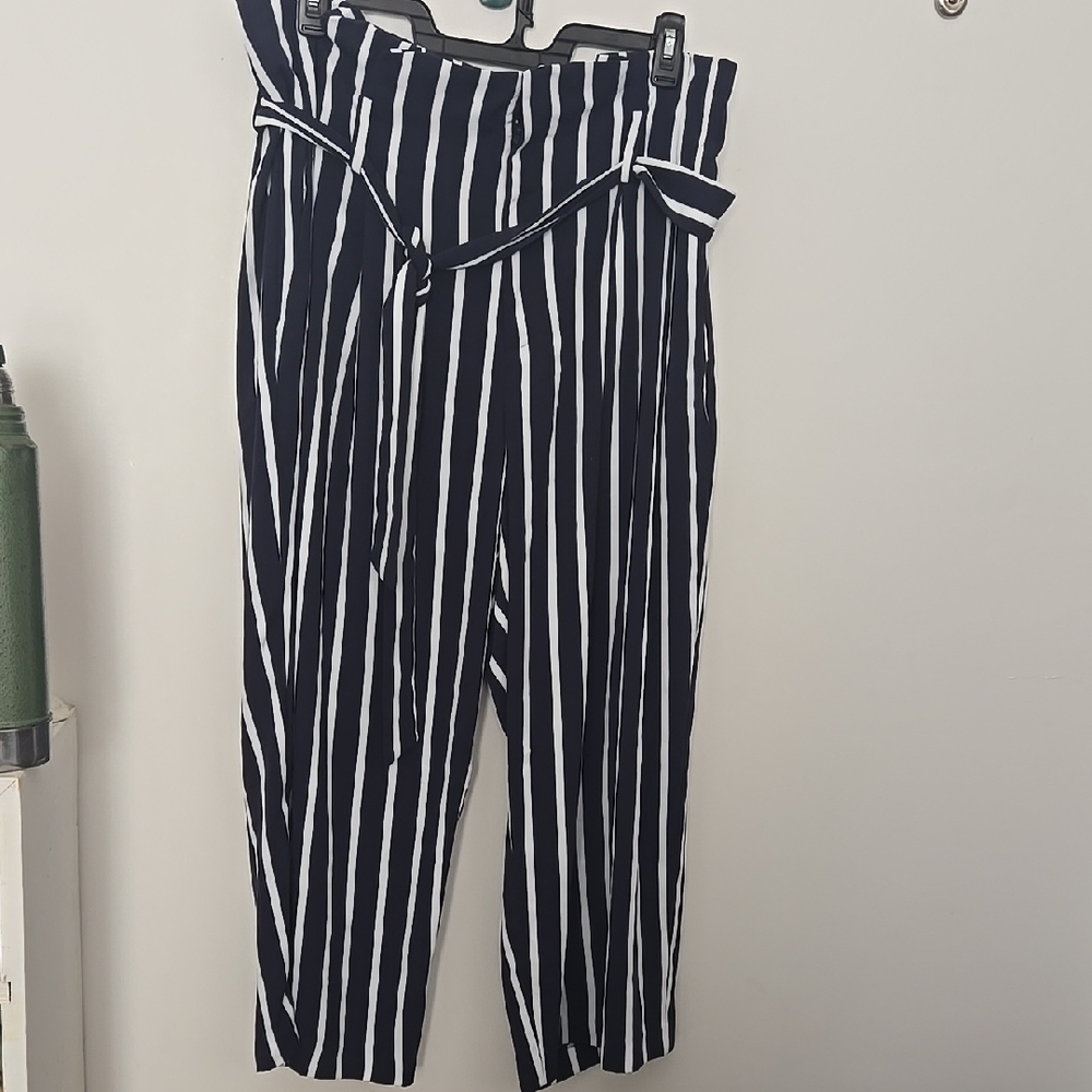 A New Day Paper Bag Cropped Navy and White Striped Pants Pockets Size 18